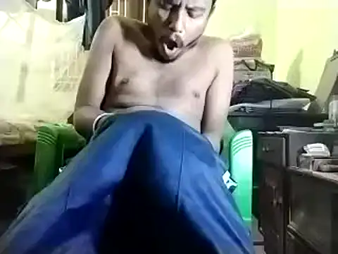 Snapshot of Self-satisfied chatting on December 9, 2024, 8:01 pm Self-satisfied online show from December 9, 2024, 8:01 pm