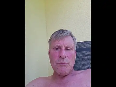 Snapshot of johnnym1 chatting on June 19, 2026, 12:55 pm johnnym1 online show from June 19, 2026, 12:55 pm