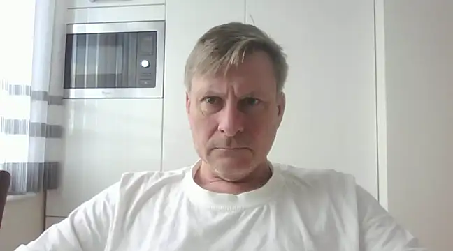 Snapshot of johnnym1 chatting on January 29, 2025, 9:01 am johnnym1 online show from January 29, 2025, 9:01 am