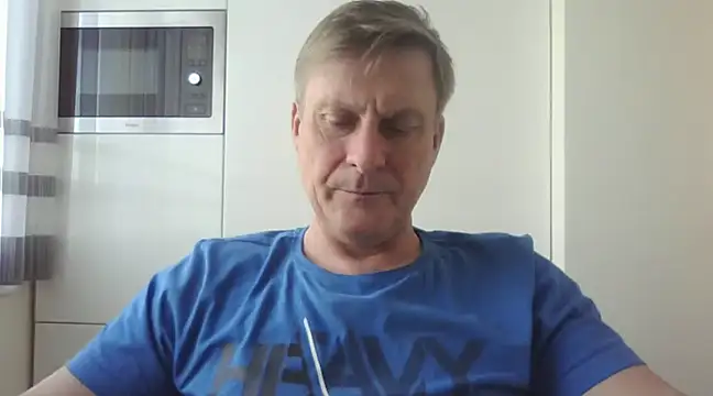 Snapshot of johnnym1 chatting on January 30, 2025, 10:08 am johnnym1 online show from January 30, 2025, 10:08 am