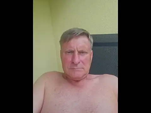 Snapshot of johnnym1 chatting on June 4, 2026, 1:16 pm johnnym1 online show from June 4, 2026, 1:16 pm