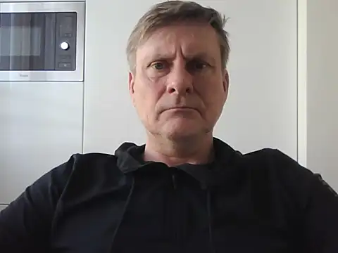 Snapshot of johnnym1 chatting on February 5, 2025, 9:36 am johnnym1 online show from February 5, 2025, 9:36 am