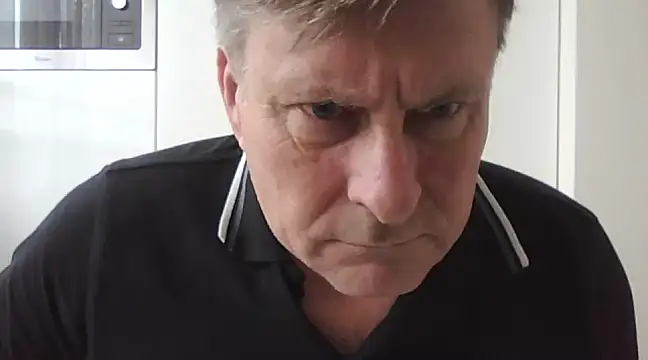 Snapshot of johnnym1 chatting on February 3, 2025, 1:08 pm johnnym1 online show from February 3, 2025, 1:08 pm