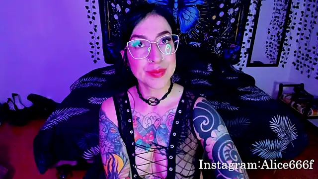 Snapshot of alice_666f chatting on September 21, 2025, 11:10 pm alice 666f online show from September 21, 2025, 11:10 pm