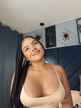 Snapshot of sarita_hills chatting on May 20, 2026, 8:06 pm sarita hills online show from May 20, 2026, 8:06 pm