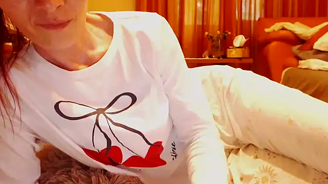 LovelyAndraGirl online show from July 25, 2026, 4:42 am