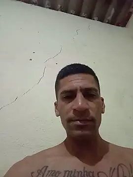 Snapshot of adriabis013 chatting on July 11, 2026, 5:02 pm adriabis013 online show from July 11, 2026, 5:02 pm