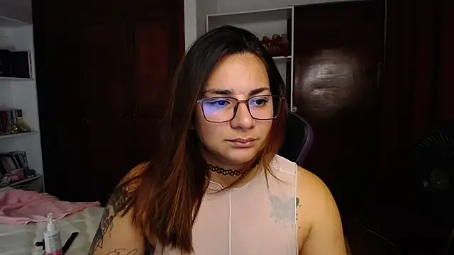 Snapshot of Amarantha_666 chatting on February 9, 2025, 10:21 pm Amarantha 666 online show from February 9, 2025, 10:21 pm