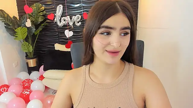 Snapshot of sofia_44 chatting on February 13, 2025, 8:45 pm sofia 44 online show from February 13, 2025, 8:45 pm