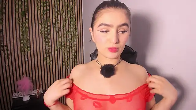 Snapshot of sofia_44 chatting on June 25, 2026, 5:51 pm sofia 44 online show from June 25, 2026, 5:51 pm