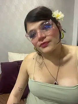 Snapshot of dayis_butera chatting on May 22, 2026, 2:20 am dayis butera online show from May 22, 2026, 2:20 am