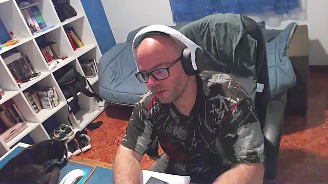 Snapshot of ravingr4d4 chatting on April 28, 2026, 9:30 pm ravingr4d4 online show from April 28, 2026, 9:30 pm