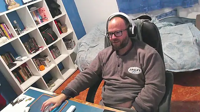 ravingr4d4 online show from February 28, 2026, 12:43 am