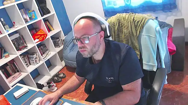 Snapshot of ravingr4d4 chatting on May 6, 2026, 1:48 pm ravingr4d4 online show from May 6, 2026, 1:48 pm