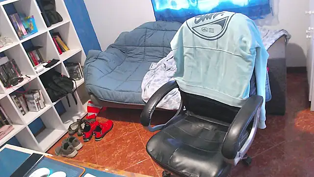 Snapshot of ravingr4d4 chatting on May 12, 2026, 8:21 am ravingr4d4 online show from May 12, 2026, 8:21 am