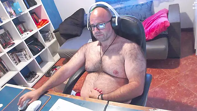 ravingr4d4 online show from June 16, 2026, 10:59 am