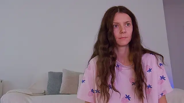 LilyRoselyn online show from September 26, 2025, 5:36 am