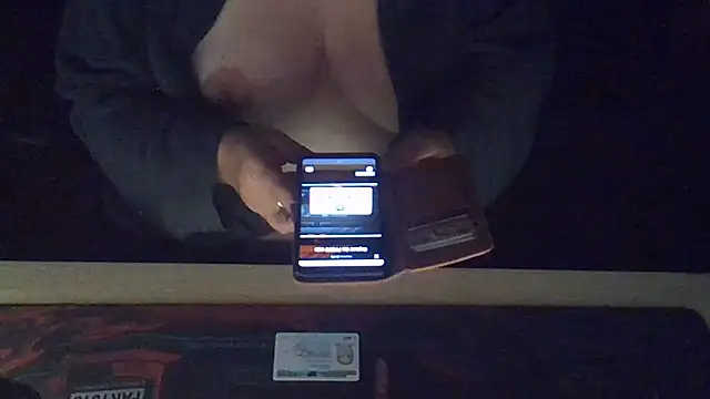 Silvia2277 online show from October 24, 2025, 7:02 pm