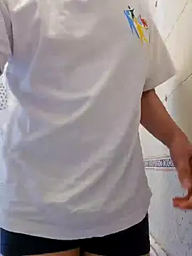 Snapshot of john_ng654321 chatting on November 9, 2025, 7:01 am john ng654321 online show from November 9, 2025, 7:01 am