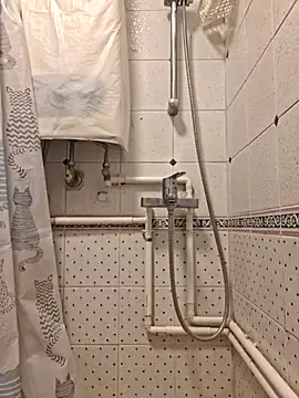 Snapshot of john_ng654321 chatting on October 4, 2025, 8:16 am john ng654321 online show from October 4, 2025, 8:16 am