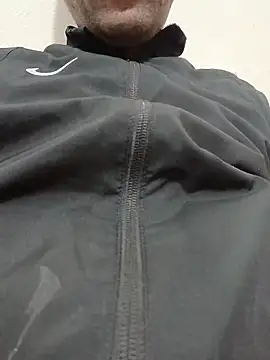 Snapshot of Mimo1402 chatting on November 6, 2025, 8:07 am Mimo1402 online show from November 6, 2025, 8:07 am