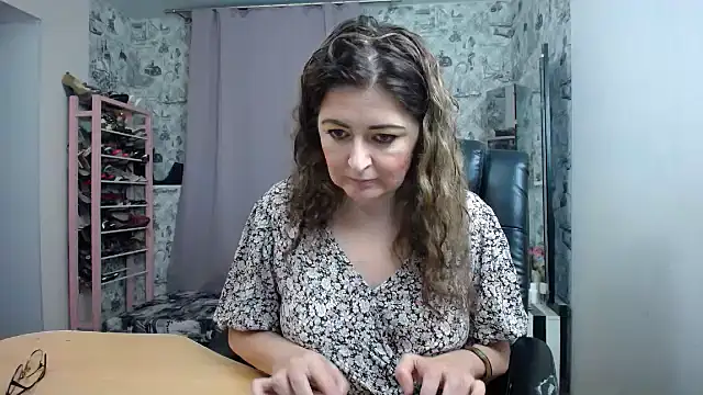 Snapshot of Helen1974 chatting on March 25, 2026, 9:03 pm Helen1974 online show from March 25, 2026, 9:03 pm