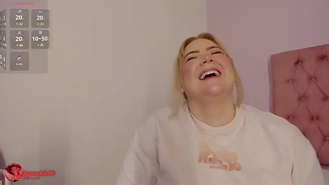 sophiarossee  online show from April 11, 2026, 1:59 pm