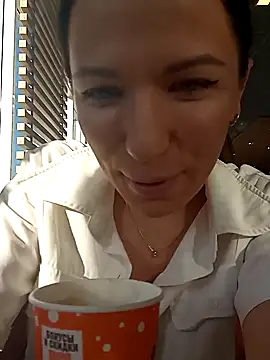 Snapshot of Brilliant-Queen1 chatting on February 1, 2025, 12:40 am Brilliant-Queen1 online show from February 1, 2025, 12:40 am