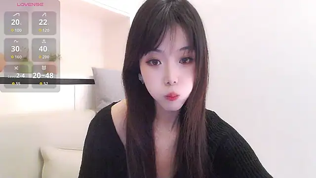 Snapshot of Duludulu_007 chatting on February 8, 2026, 11:52 am Duludulu 007 online show from February 8, 2026, 11:52 am