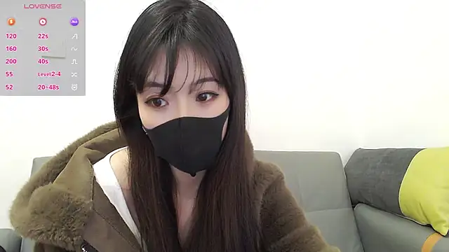 Snapshot of Duludulu_007 chatting on March 10, 2026, 2:37 am Duludulu 007 online show from March 10, 2026, 2:37 am