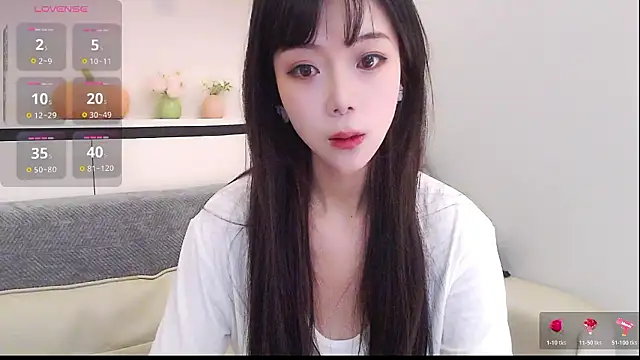 Snapshot of Duludulu_007 chatting on February 2, 2026, 5:17 am Duludulu 007 online show from February 2, 2026, 5:17 am