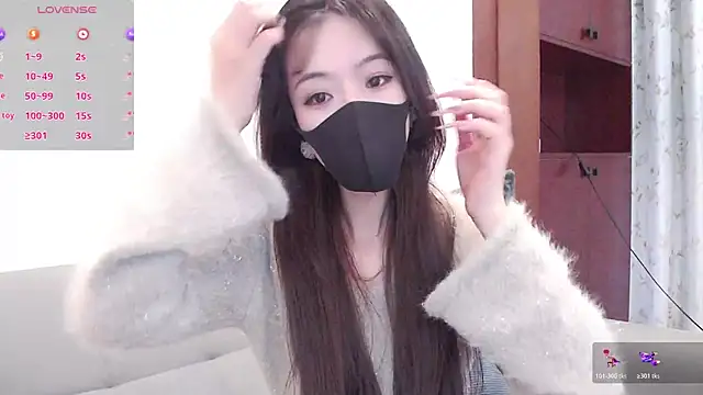 Snapshot of Duludulu_007 chatting on March 9, 2026, 1:31 am Duludulu 007 online show from March 9, 2026, 1:31 am