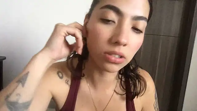 Sophi  a online show from July 16, 2026, 10:07 pm