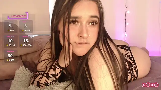 Snapshot of Megan_FE chatting on February 7, 2025, 6:56 pm Megan FE online show from February 7, 2025, 6:56 pm