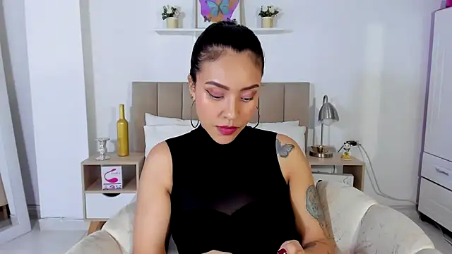 Zoe Gruber online show from May 28, 2026, 11:21 pm