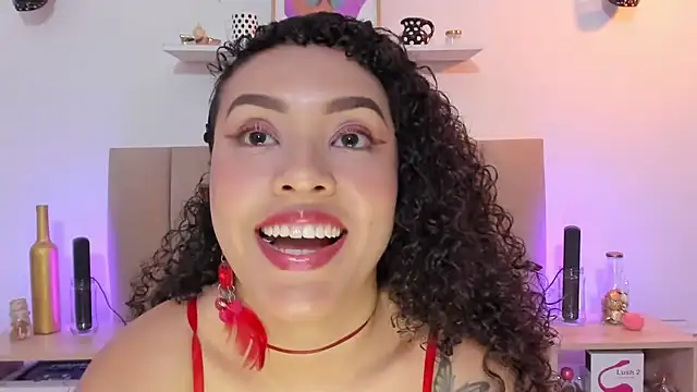 Zoe Gruber online show from October 26, 2025, 7:14 pm