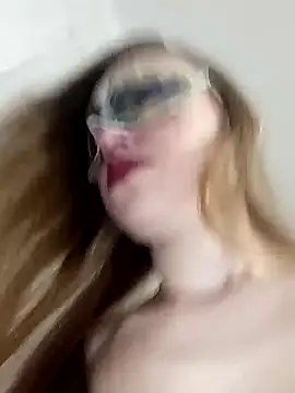 sexiladyyy online show from June 12, 2026, 5:05 am