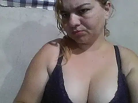 Snapshot of laiscibelle chatting on September 10, 2025, 2:54 am laiscibelle online show from September 10, 2025, 2:54 am