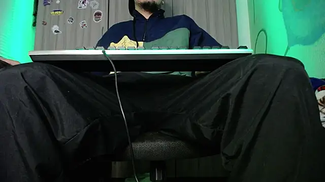 zacwatson  online show from February 10, 2025, 5:19 pm