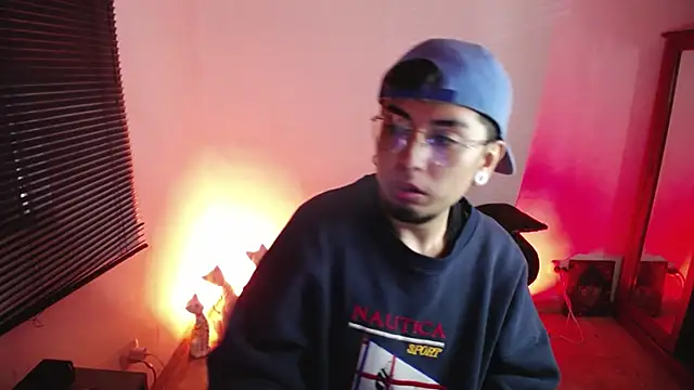 Snapshot of zacwatson_ chatting on February 14, 2026, 5:51 am zacwatson online show from February 14, 2026, 5:51 am