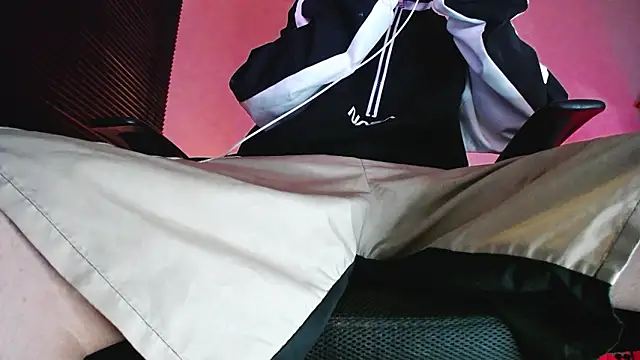 Snapshot of zacwatson_ chatting on February 10, 2026, 12:31 am zacwatson online show from February 10, 2026, 12:31 am