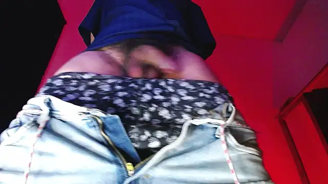 Snapshot of zacwatson_ chatting on December 14, 2025, 11:21 pm zacwatson online show from December 14, 2025, 11:21 pm