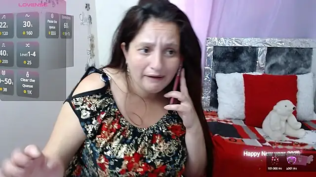 Snapshot of CristialJones_ chatting on March 5, 2025, 1:28 pm CristialJones online show from March 5, 2025, 1:28 pm