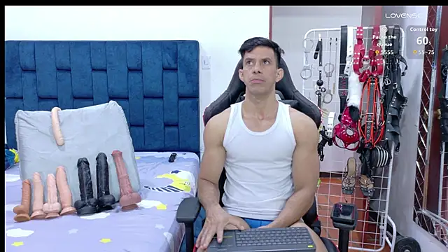 Snapshot of JoseRumbero26 chatting on April 2, 2026, 12:56 pm JoseRumbero26 online show from April 2, 2026, 12:56 pm