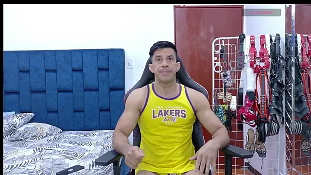 Snapshot of JoseRumbero26 chatting on April 15, 2026, 1:37 pm JoseRumbero26 online show from April 15, 2026, 1:37 pm