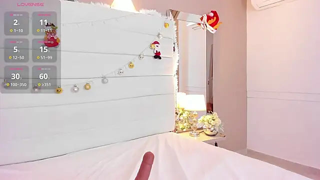 Lilly 2809  online show from December 14, 2025, 4:08 am