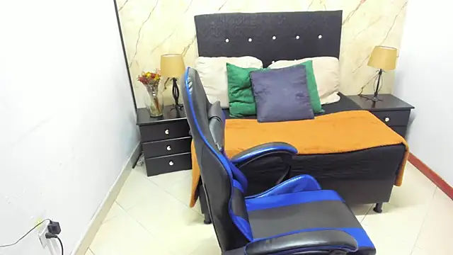 Snapshot of helena_copper_ chatting on April 12, 2026, 4:38 am helena copper online show from April 12, 2026, 4:38 am