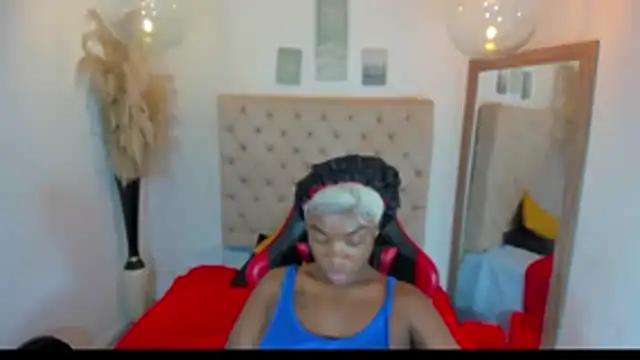 Snapshot of helena_copper_ chatting on June 30, 2026, 7:25 pm helena copper online show from June 30, 2026, 7:25 pm