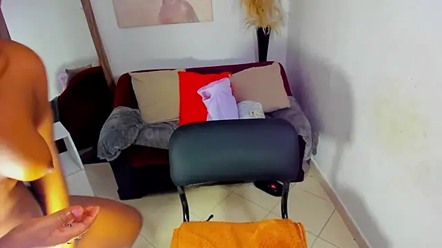 helena copper  online show from February 26, 2025, 4:52 am