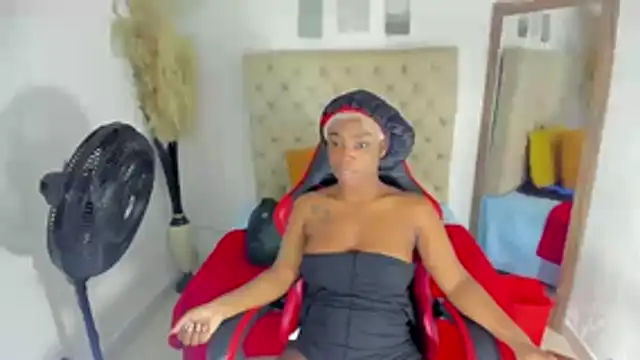 Snapshot of helena_copper_ chatting on June 30, 2026, 4:01 am helena copper online show from June 30, 2026, 4:01 am